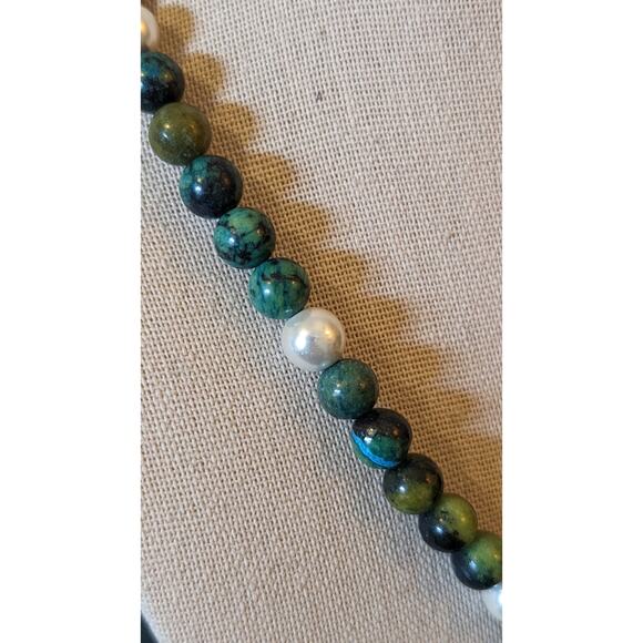 Green Stone Pearl Magnetic Hematite Beaded Toggle Necklace - Picture 3 of 12